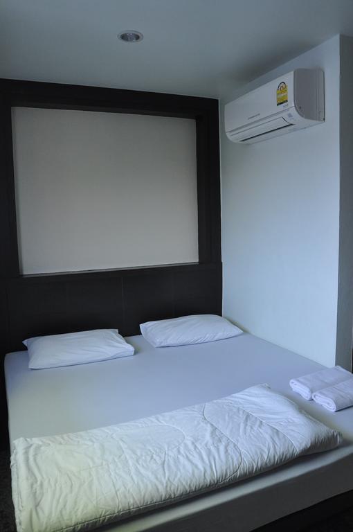 Thara House Otel Bangkok Dış mekan fotoğraf