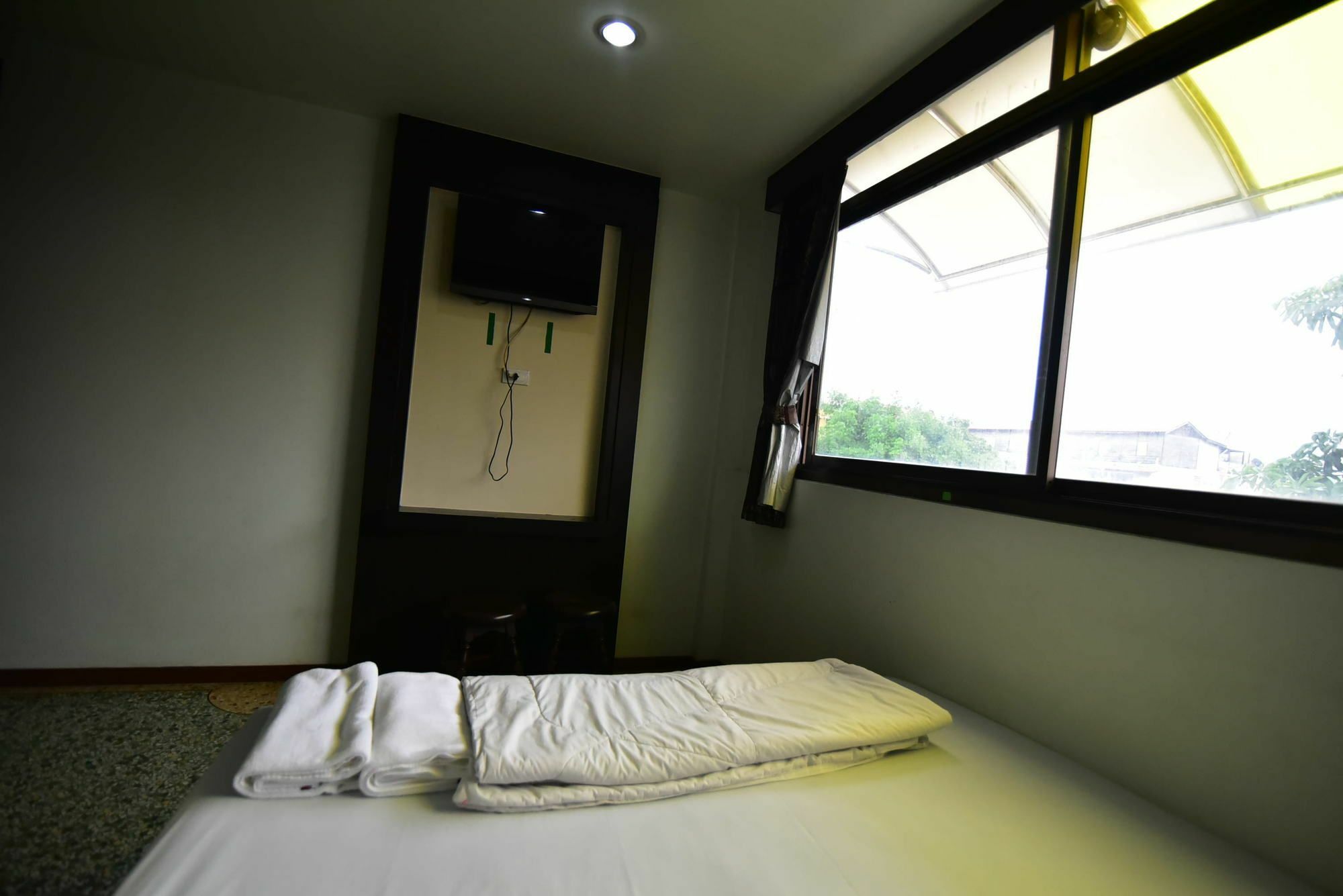 Thara House Otel Bangkok Dış mekan fotoğraf