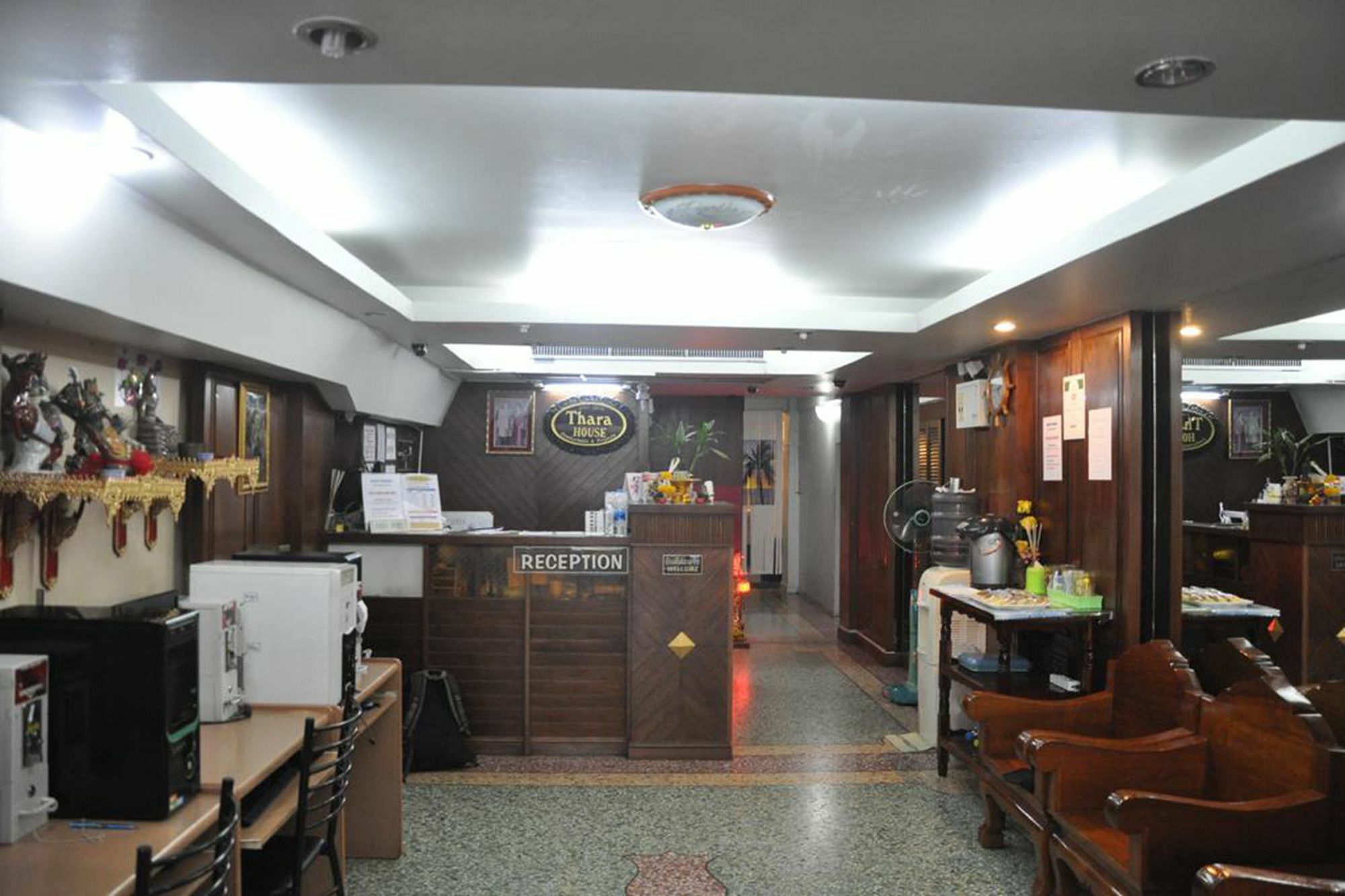 Thara House Otel Bangkok Dış mekan fotoğraf